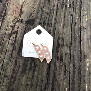 3 Pearls in a Pod Earrings